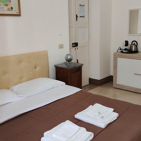Bed and Breakfast Dimora San Leucio Лечче Экстерьер фото